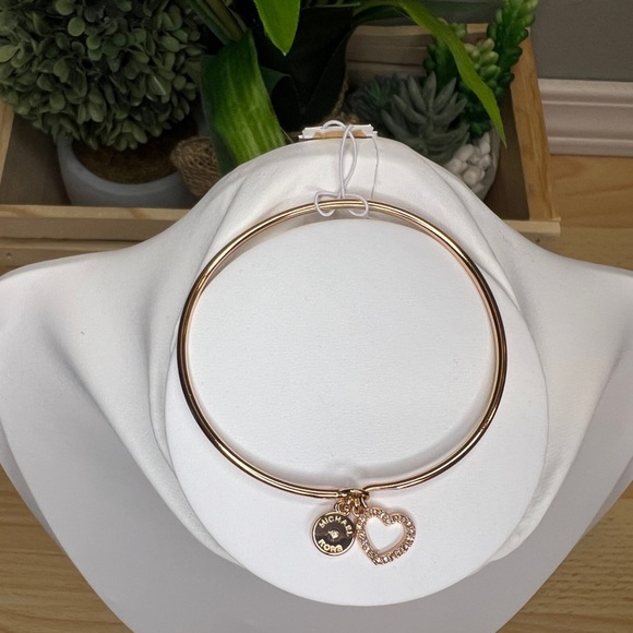 Michael Kors Rose Gold Heart charm thin bangle - Picture 2 of 4